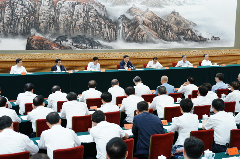 　　7月5日，中共中央總書記、國(guó)家主席、中央軍委主席習(xí)近平在北京出席深化黨和國(guó)家機(jī)構(gòu)改革總結(jié)會(huì)議并發(fā)表重要講話。新華社記者 王曄 攝