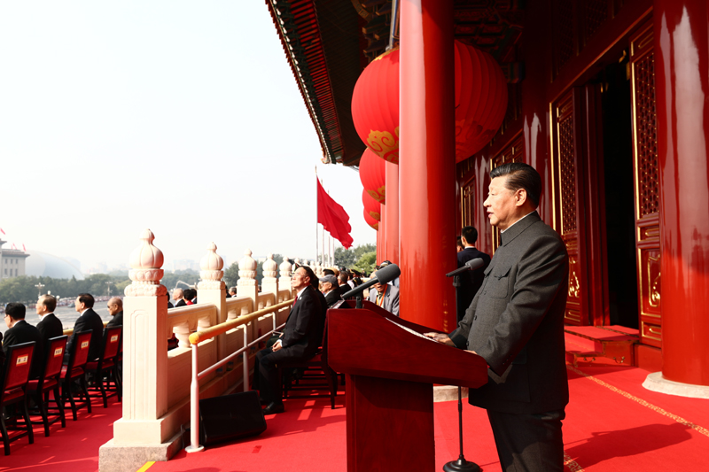 10月1日上午，慶祝中華人民共和國成立70周年大會在北京天安門廣場隆重舉行。中共中央總書記、國家主席、中央軍委主席習近平發(fā)表重要講話。